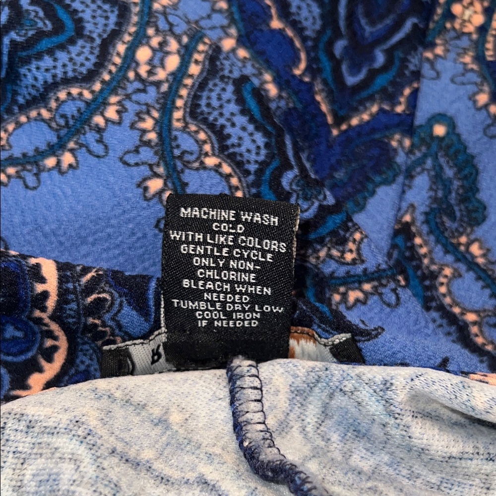 Blue Patterned Women's Top - Picture 4 of 4